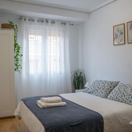 Appartement Piso Completo Cerca De Estacion Bus, Tren Y Ferrys à Santander Extérieur photo