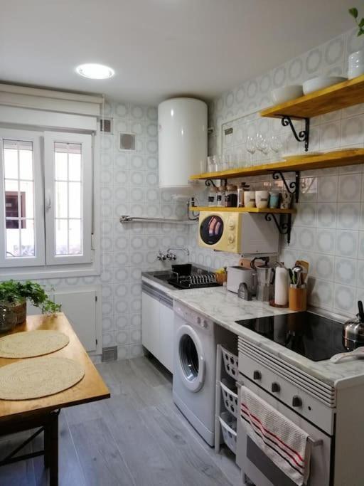 Appartement Piso Completo Cerca De Estacion Bus, Tren Y Ferrys à Santander Extérieur photo